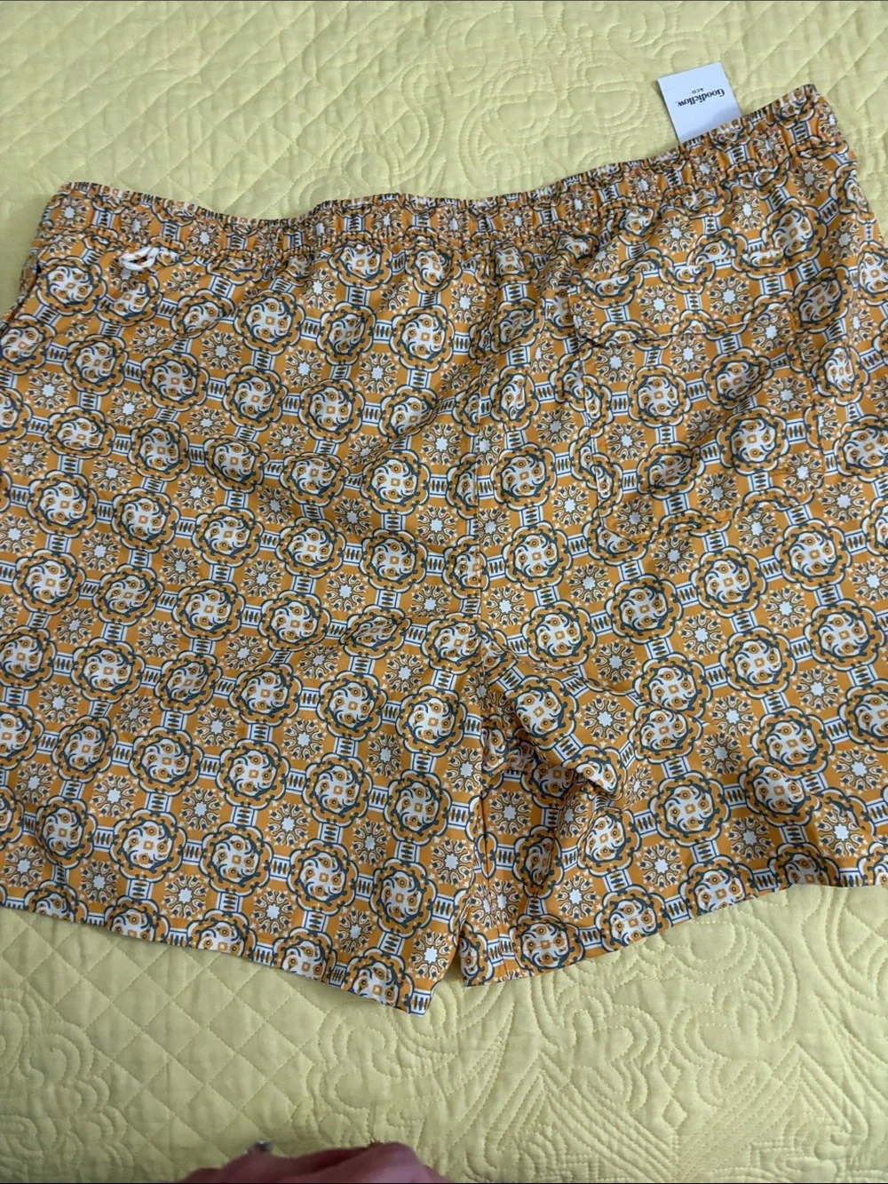 Men's Patterned Yellow Swim Trunks - Unbranded
